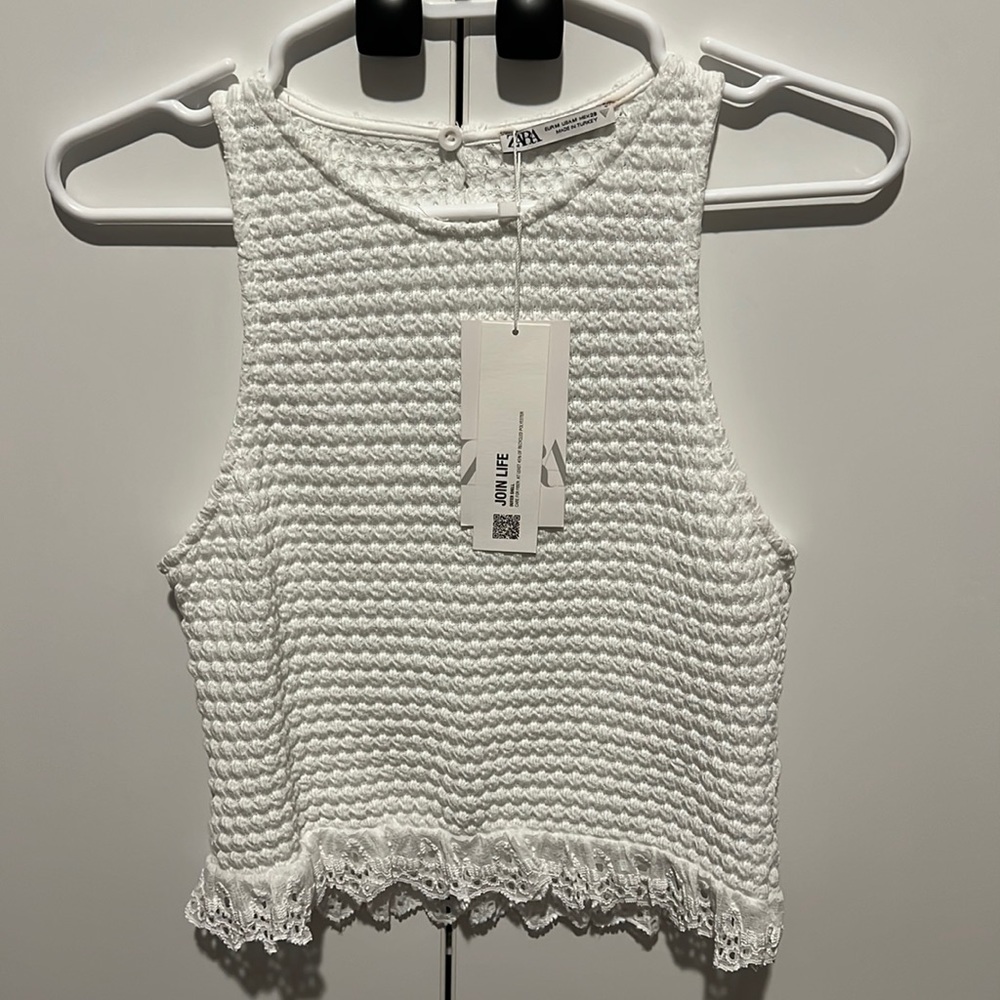 NWT Zara White Crop Top 🤍